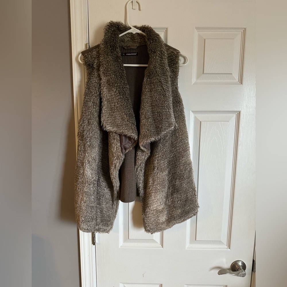 Maurice’s size 1 brown fur vest